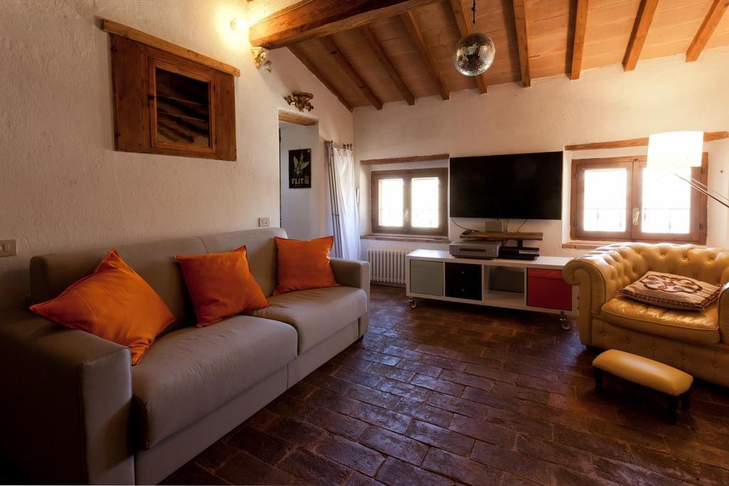 Christian Apartment Buonconvento Chambre photo